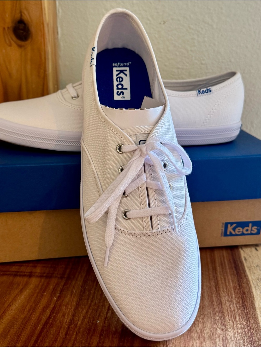 Keds Champion Originals Lace-Up - Women’s Size 8.5 - White - NWT
